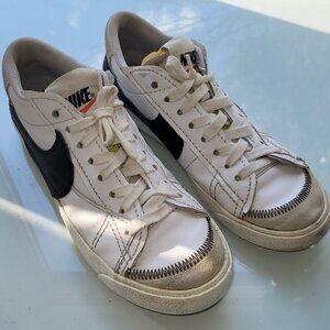 Nike Blazer '77 Low Vintage Jumbo Swoosh White Black Sail Men's Size 10